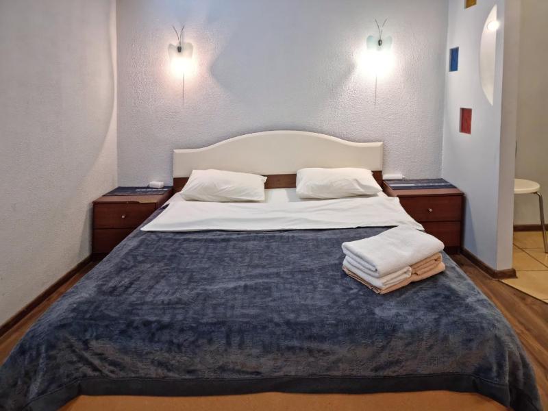 Home Hotel Apartments on Livoberezhna - image 3