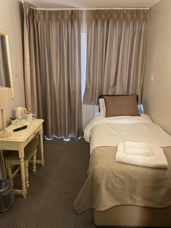 Old Mill Lodge - Basic Single Room image 3