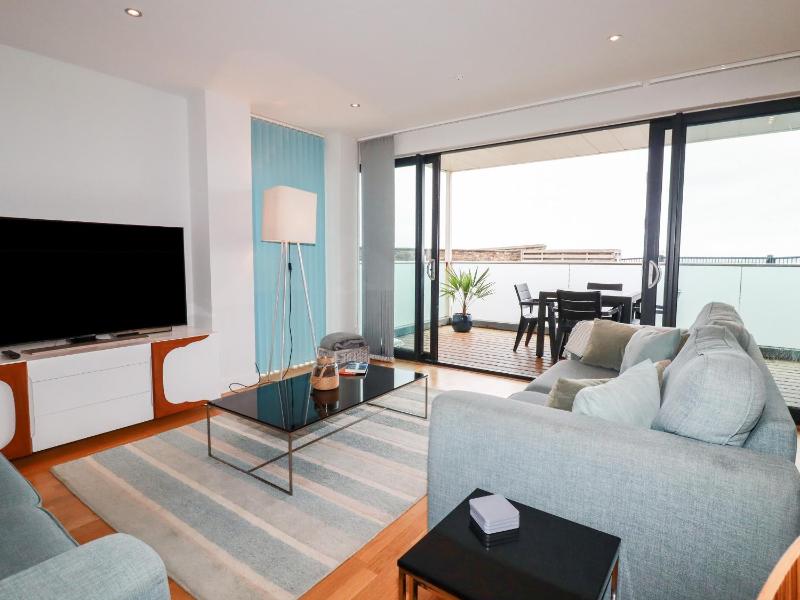 Fistral Pearl - image 16