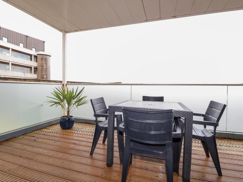 Fistral Pearl - image 24