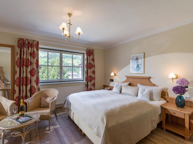 Double Room image 4