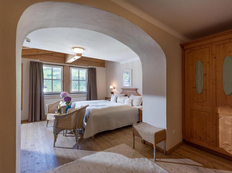 Junior Suite image 2
