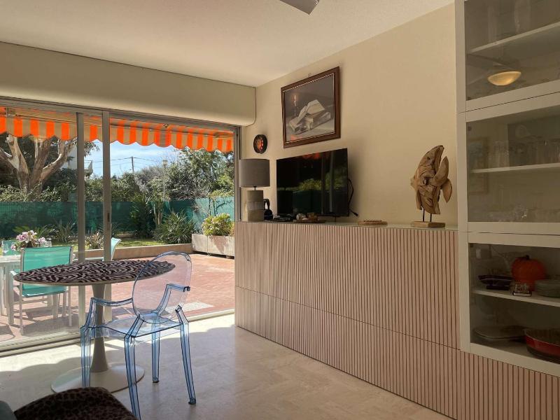 Appartement avec Piscine & Tennis Terrasse ensoleillée Garage privé - Antibes - FR-1-252-126 - image 4