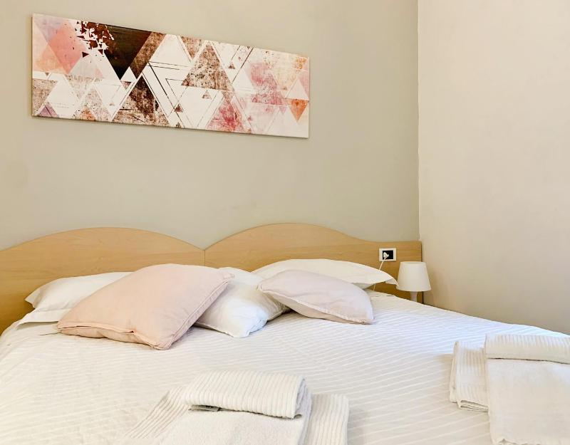 Triple Room with Terrace image 1