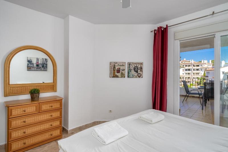 Calahonda park apartment with pool by Costarentals - Ref 91 - image 14