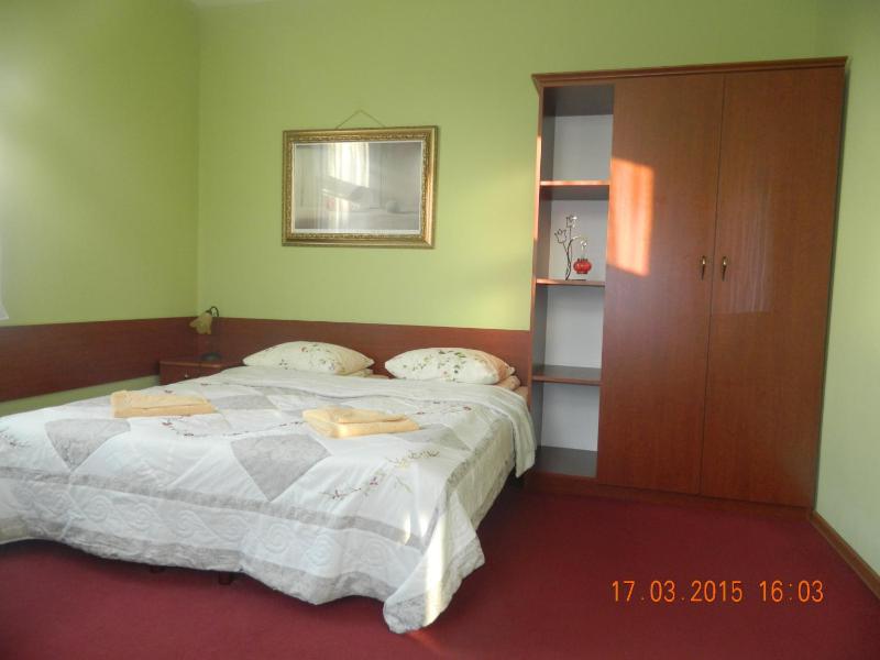 One-Bedroom Apartment (4 Adults) image 2