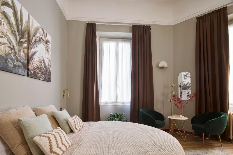 Superior Double Room image 3