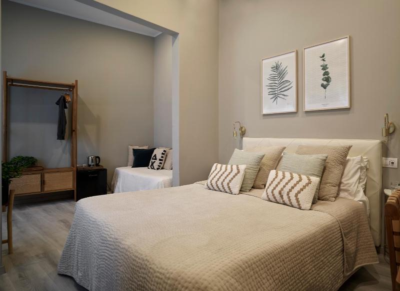 Comfort Triple Room image 4