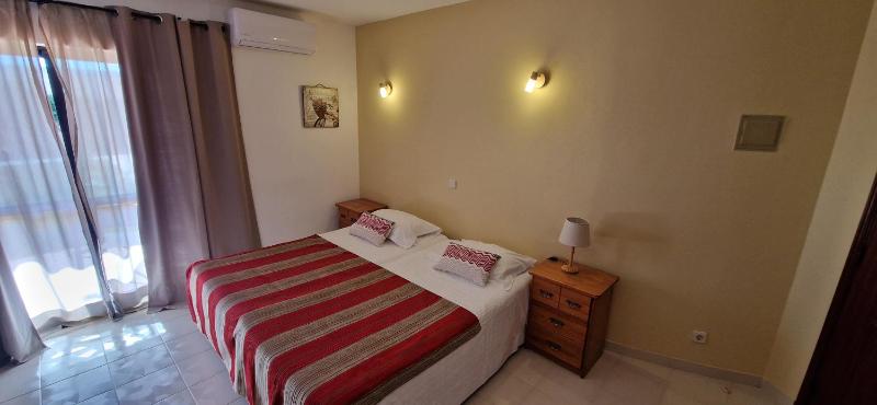 Double Room with Garden View image 4