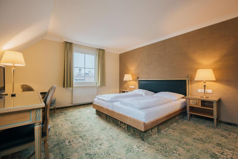 Business Double Room image 1