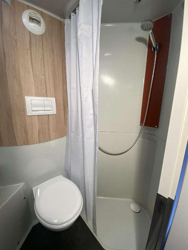 Double Room with 1 Double Bed image 1