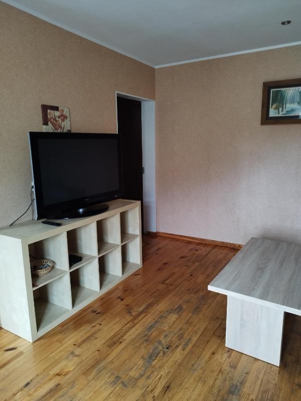 One-Bedroom Apartment image 3