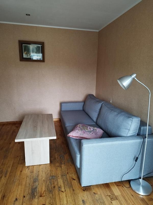 One-Bedroom Apartment image 2