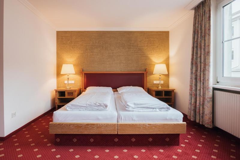 Business Triple Room image 1