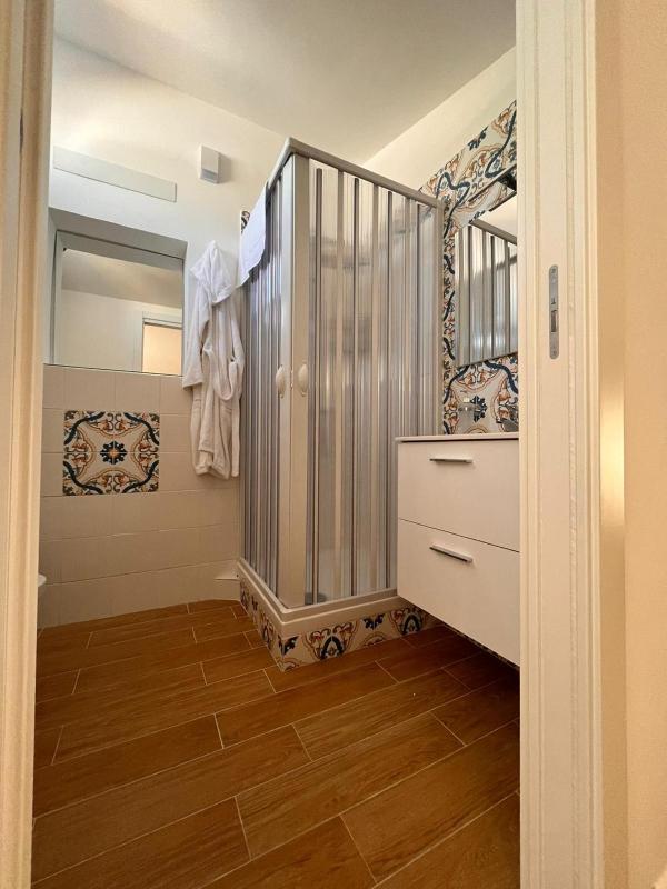 Deluxe Triple Room image 4