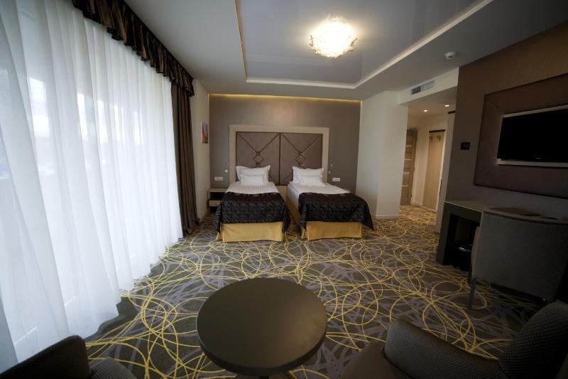 Superior Double or Twin Room image 3