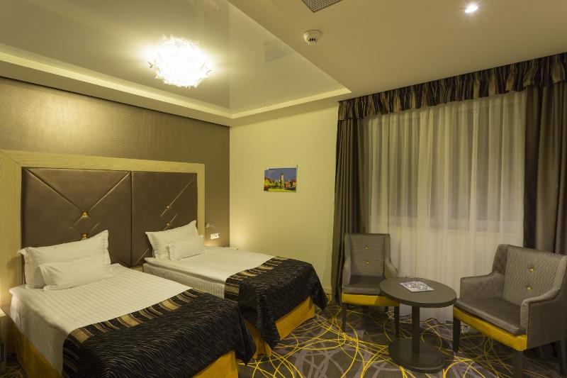 Superior Double or Twin Room image 2