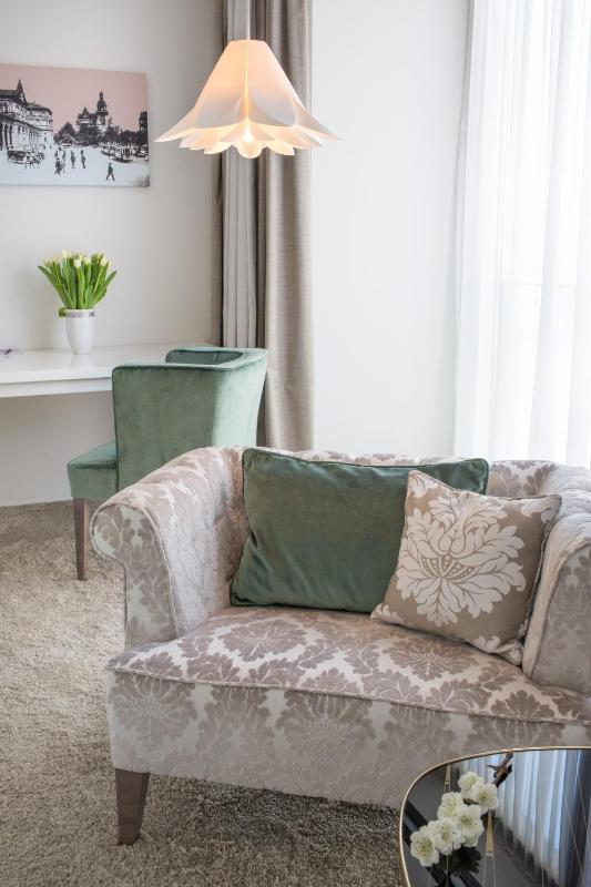 Junior Suite image 2