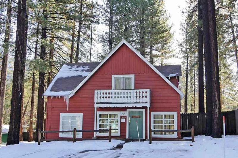 Five-Bedroom House image 1