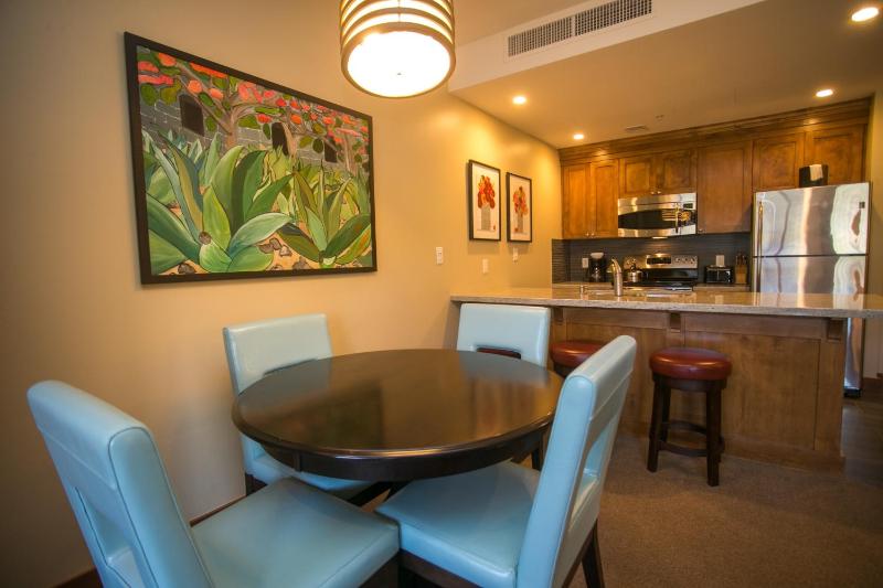 Fully Equipped in the Heart of Canyons Village - image 10