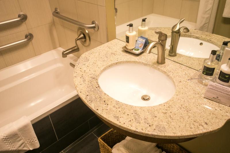 Fully Equipped in the Heart of Canyons Village - image 26