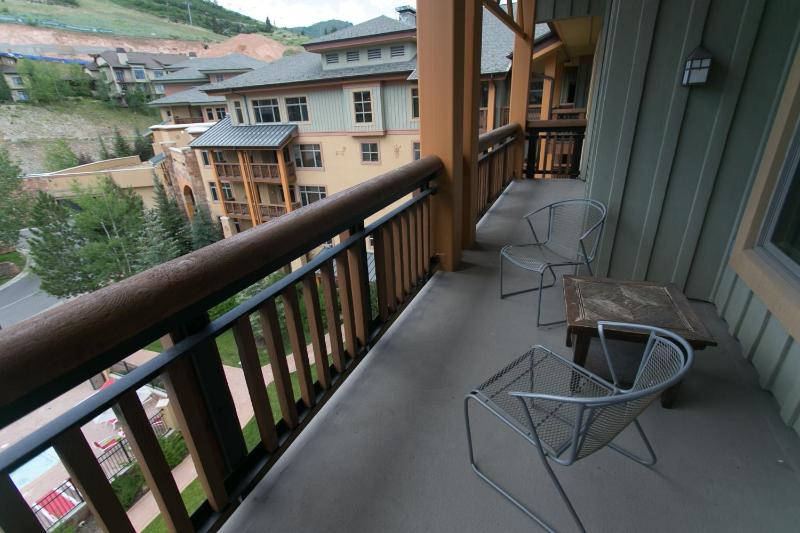 Rustic Lofted Steps from Mountain Adventure - image 26