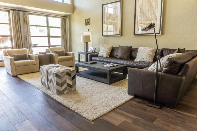 Four-Bedroom Apartment image 1