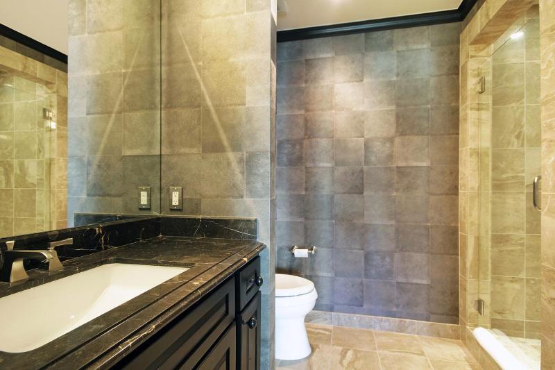 Iconic 5 Bedroom Penthouse at the Ritz-Carlton - image 20