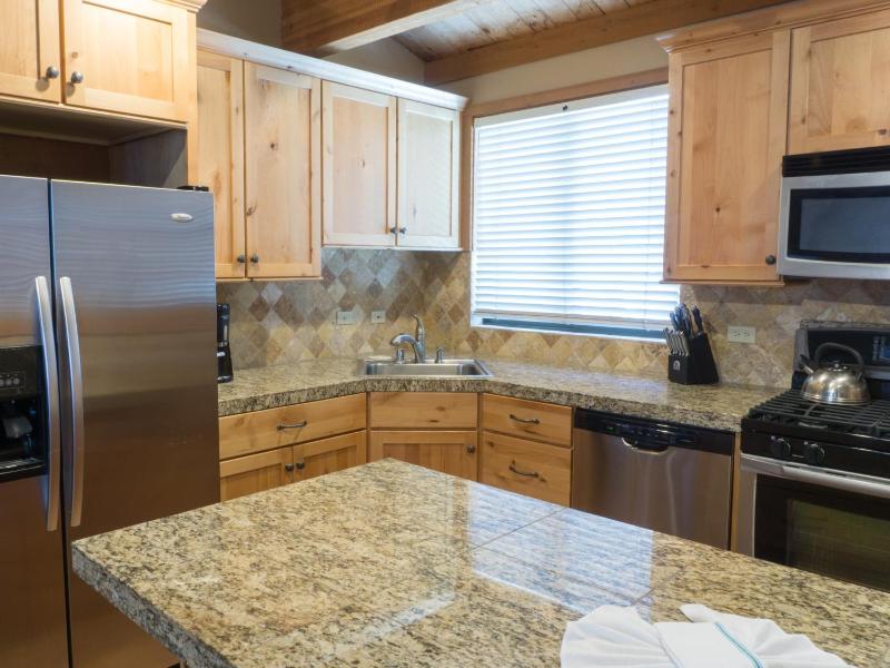 Walk to the Village - Spacious Northstar Condo - image 18