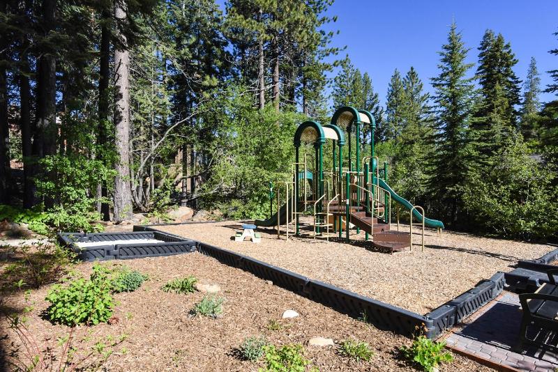 Walk to the Village - Spacious Northstar Condo - image 10