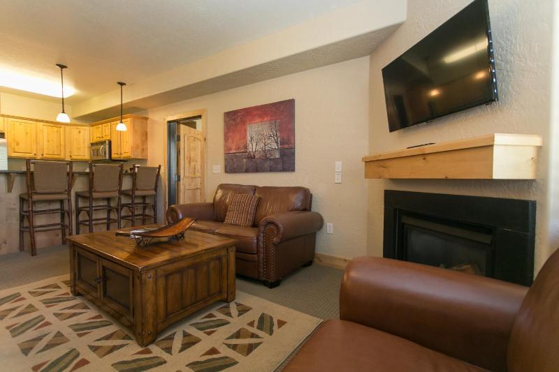 Three-Bedroom Apartment image 1