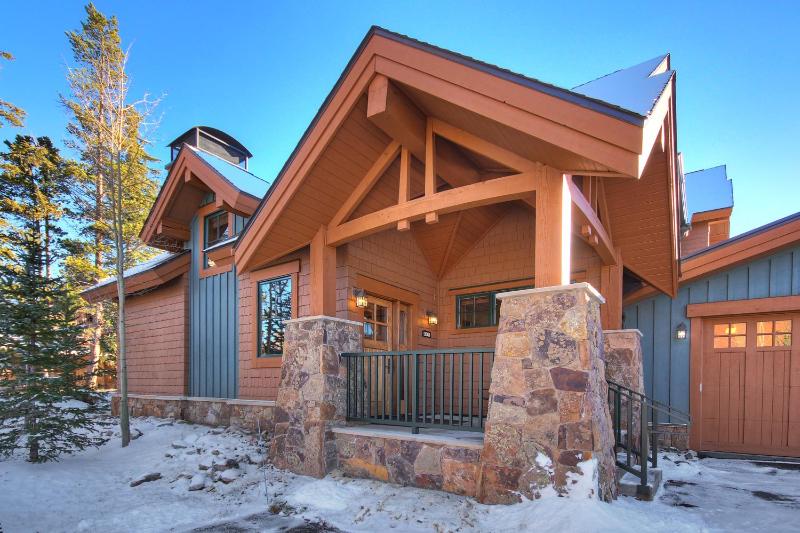 Premier 2-Story Townhome Minutes from Winter Activities - image 18
