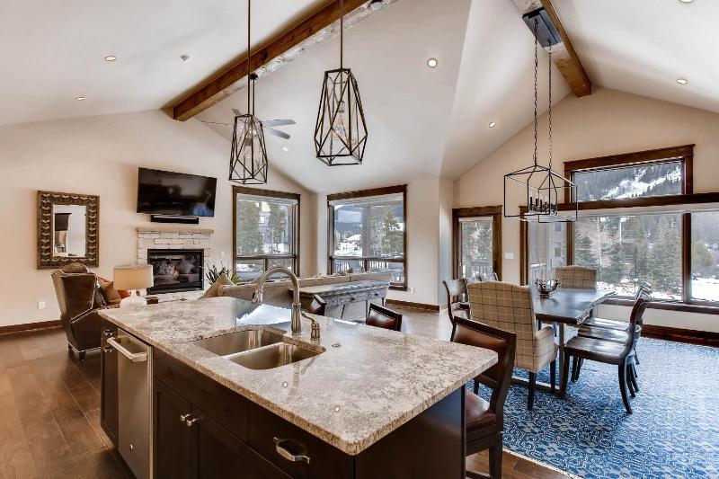 Three-Bedroom House image 1