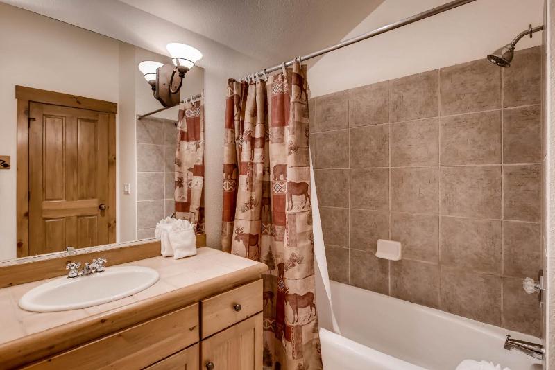 Ski Tip Townhomes 8713 - image 20