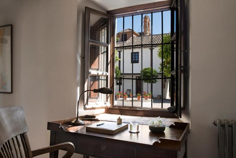 Family Suite (2 Adults + 2 Children) image 2