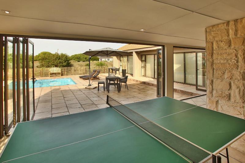 Bailee's Place Langebaan 6-sleeper - image 4