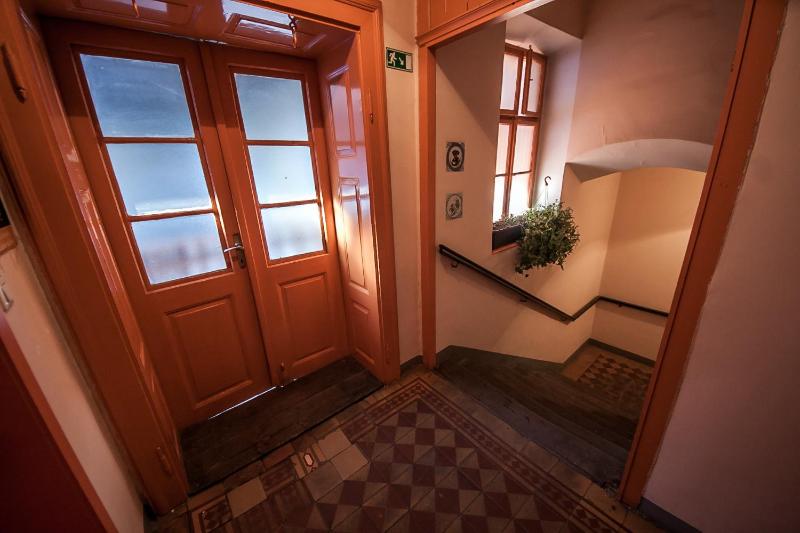 OH Apartments & Rooms - image 15