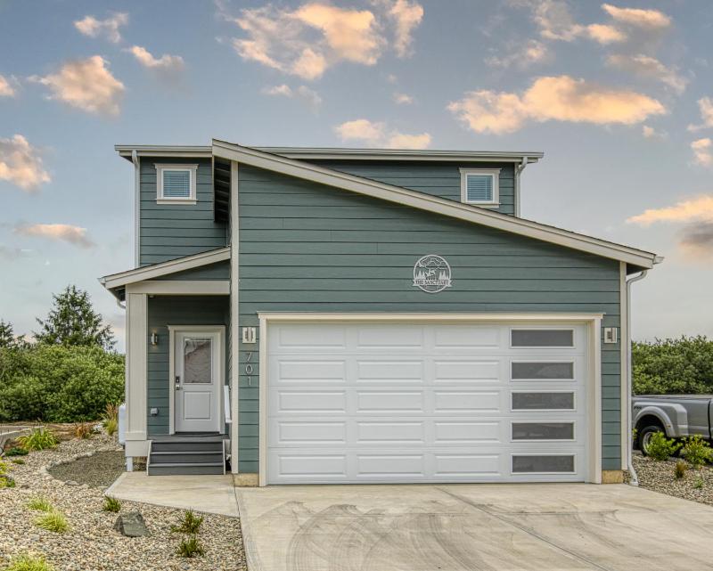 Three-Bedroom Holiday Home  image 1