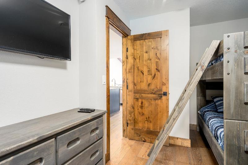 Promontory 6 Townhouse - image 18