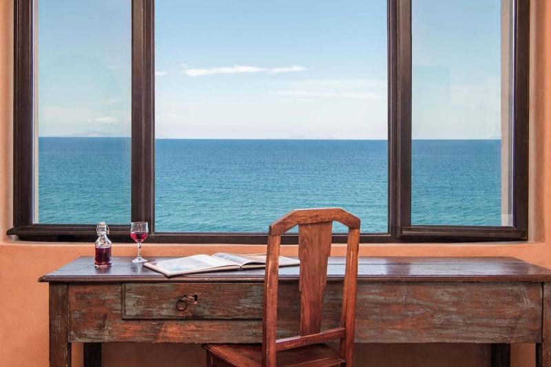 Ramni House: Private Villa with pool by the Sea - image 18