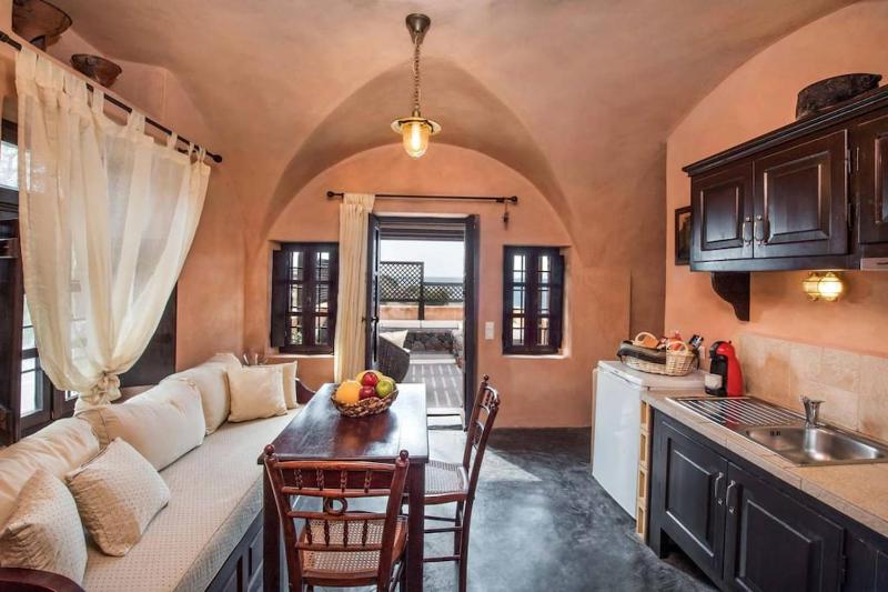Ramni House: Private Villa with pool by the Sea - image 29