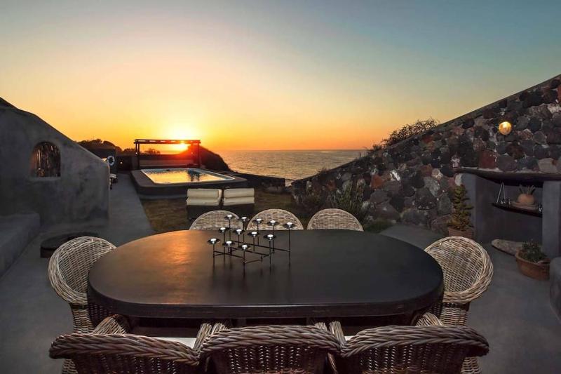 Ramni House: Private Villa with pool by the Sea - image 19