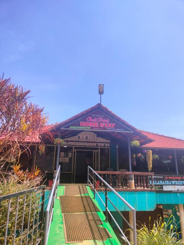 REST POINT HOMESTAY - image 3