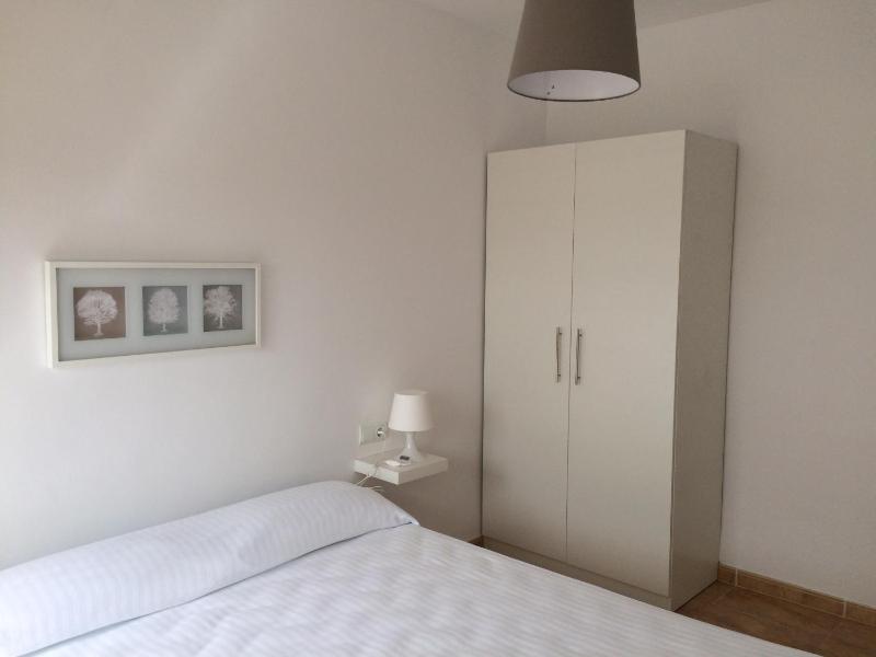 2 Bedroom Apartment with Terrace (6 Adults) image 4