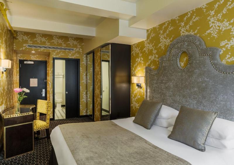 Executive King Room image 3