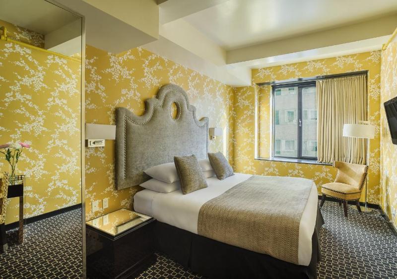 Executive King Room image 4