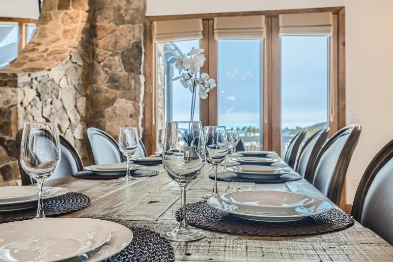 NEW LISTING! Après & Fairway Retreat home - image 19