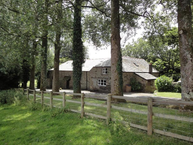 Pigwigs Place - image 1