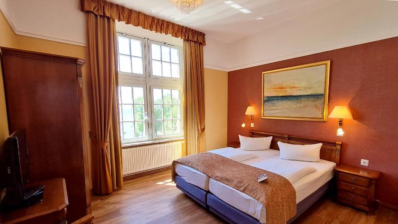 Castle Room with Lake View image 3