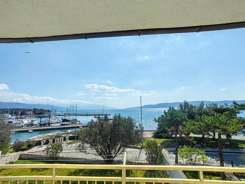 Apartment with Sea View image 1
